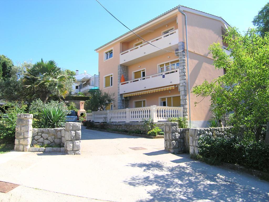 Apartment Julija Krk Town Εξωτερικό φωτογραφία