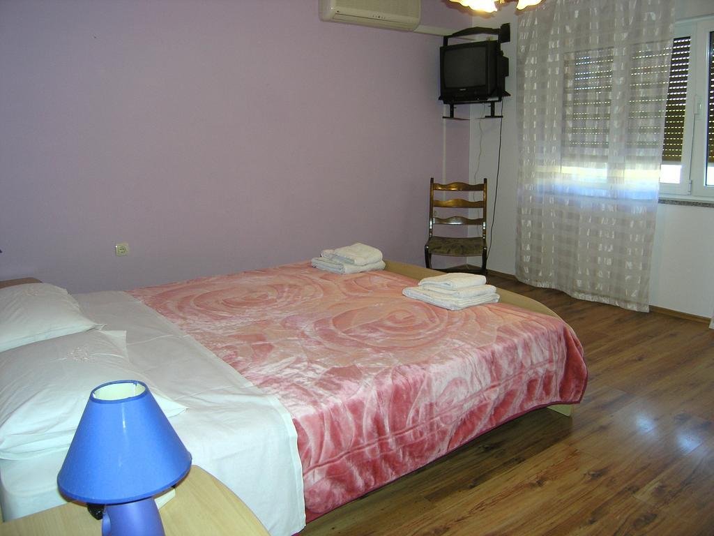 Apartment Julija Krk Town Εξωτερικό φωτογραφία